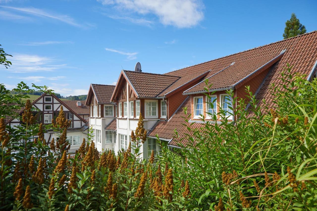 Landgasthof Hotel Hess Neuenstein エクステリア 写真