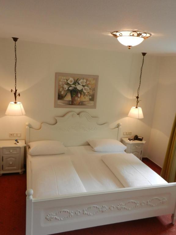 Landgasthof Hotel Hess Neuenstein 部屋 写真