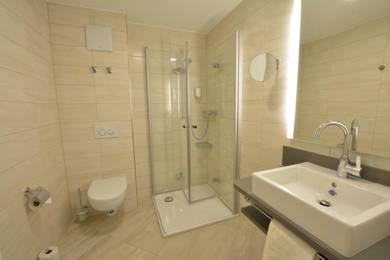 Landgasthof Hotel Hess Neuenstein エクステリア 写真